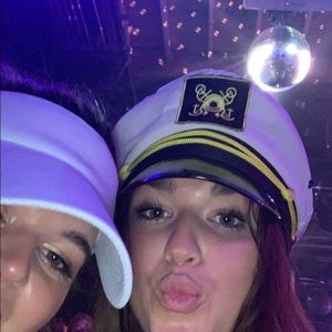 Meet your Posher, Annie